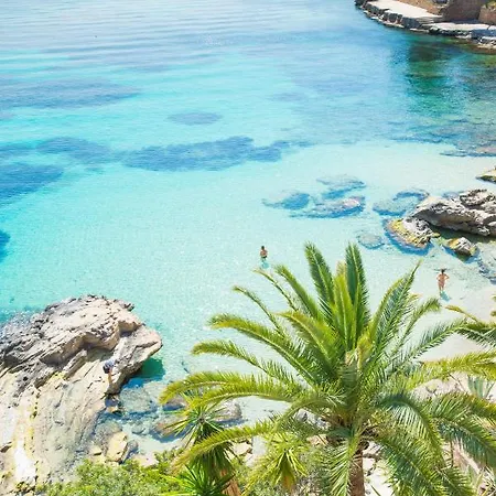 Hotel Cala Fornells 4*